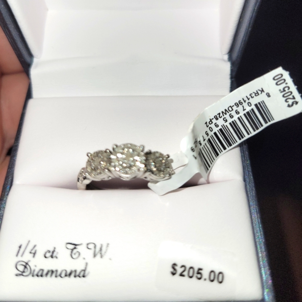 1/4 CT T.W. Diamond ring sterling silver New size 9